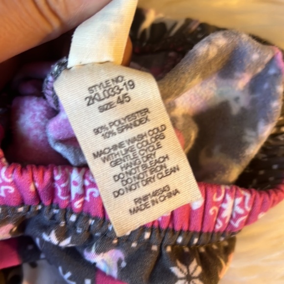 ShoSho Winter Unicorn Theme Super Soft Leggings Size XS or 4/5 - Picture 4 of 4